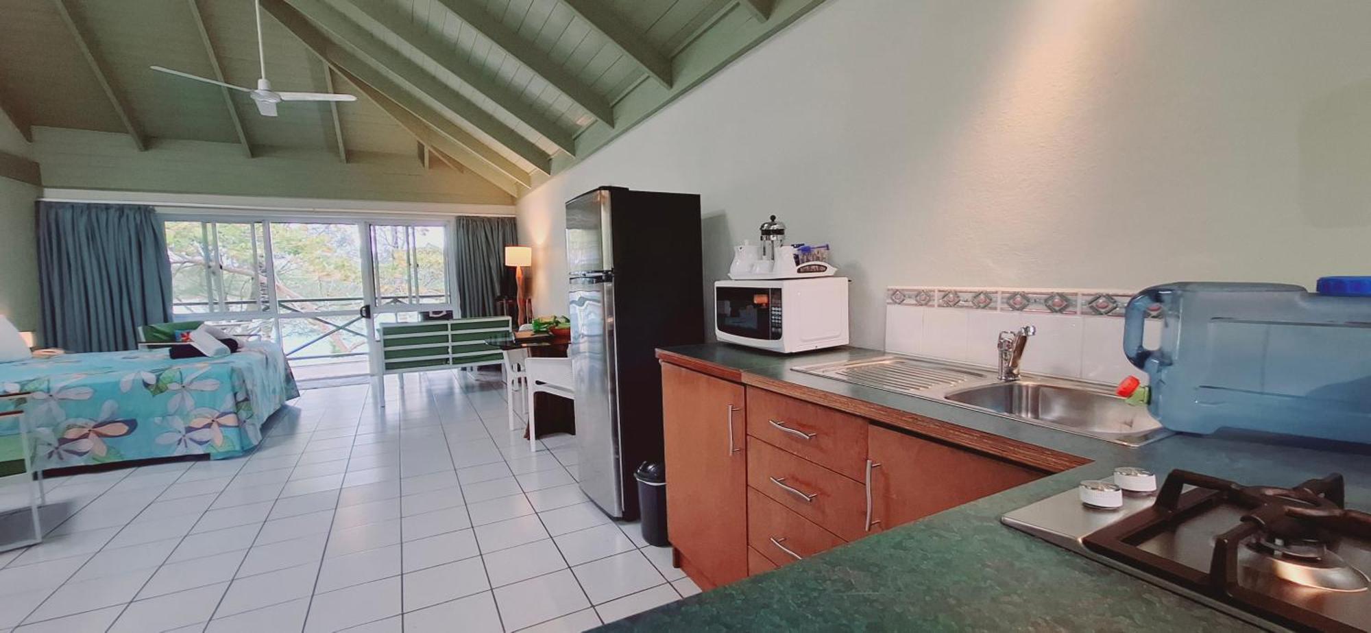 Avana Waterfront Apartments Rarotonga Exterior photo